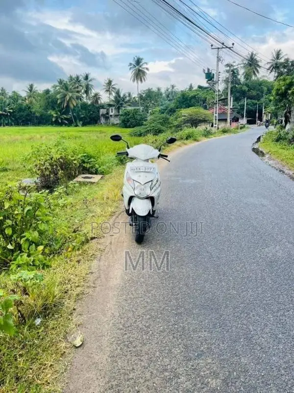 Honda Dio 2012 Motorbike (Used)