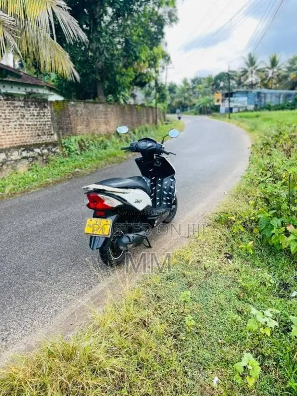Honda Dio 2012 Motorbike (Used)