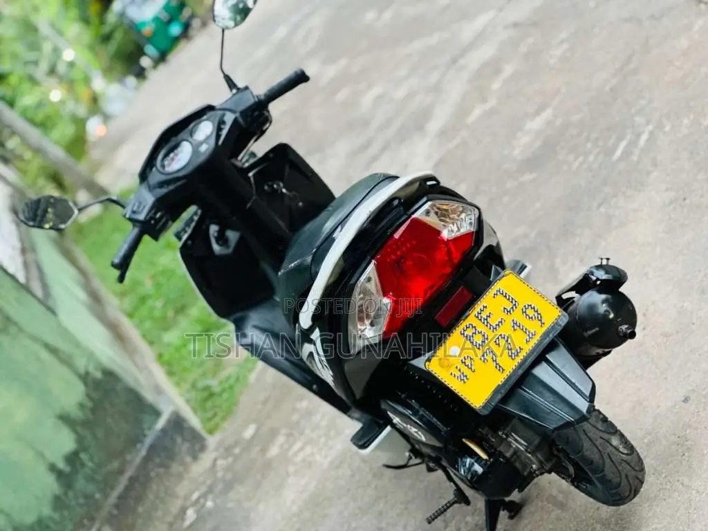 Honda Dio 2016 Motorbike (Used)