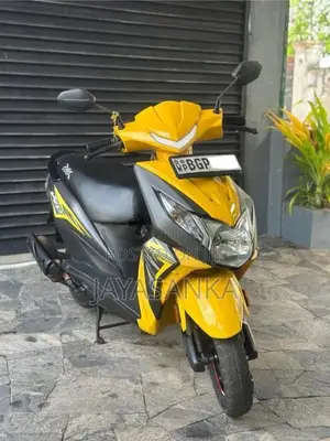 Honda Dio 2018 Motorbike (Used)