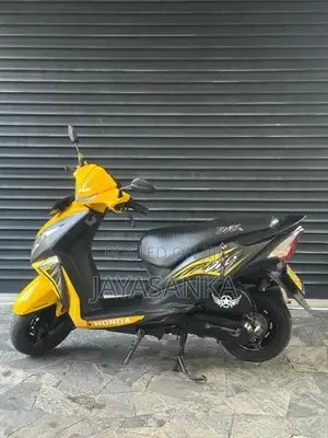 Honda Dio 2018 Motorbike (Used)