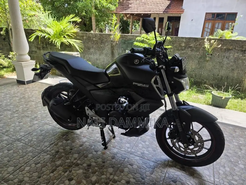 Yamaha FZ V4 2025 Motorbike (Used)