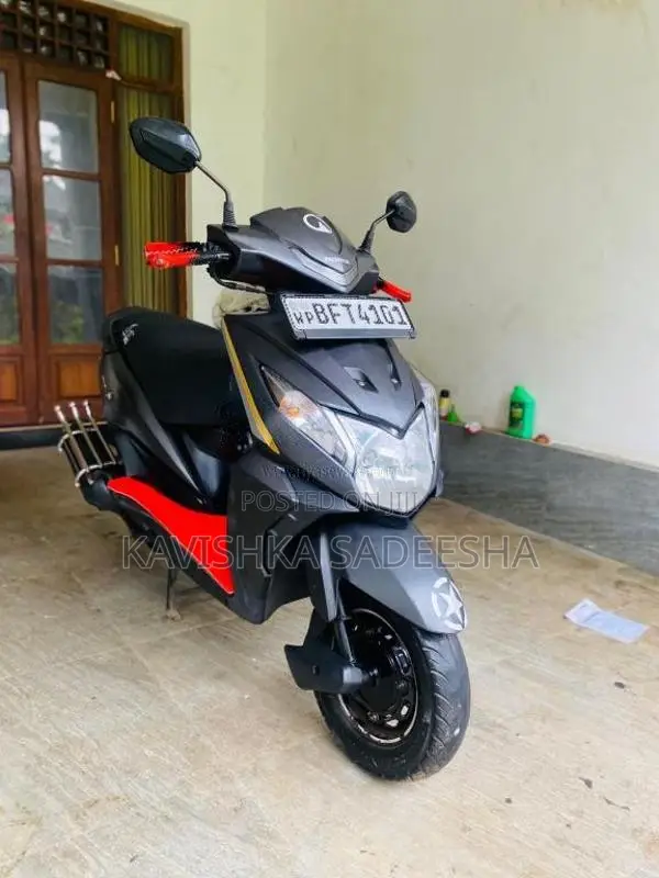 Honda Dio 2017 Motorbike (Used)