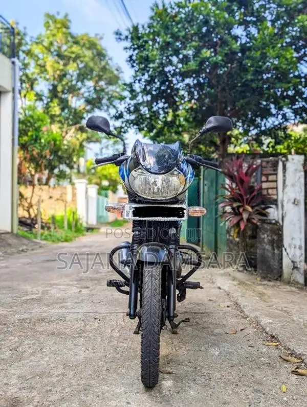 Bajaj Discover 100 2011 Motorbike (Used)