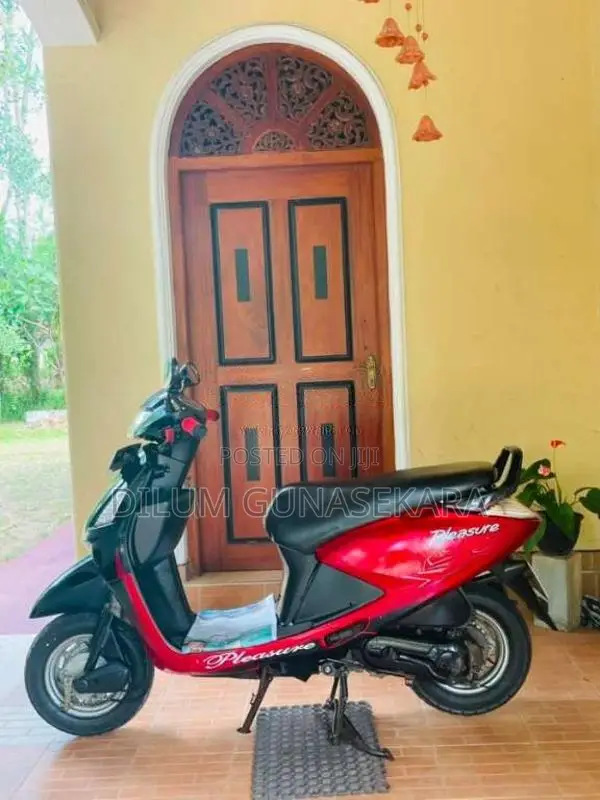 Hero Pleasure 2011 Motorbike (Used)