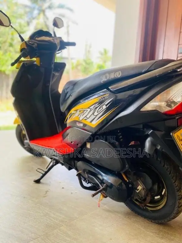 Honda Dio 2019 Motorbike (Used)