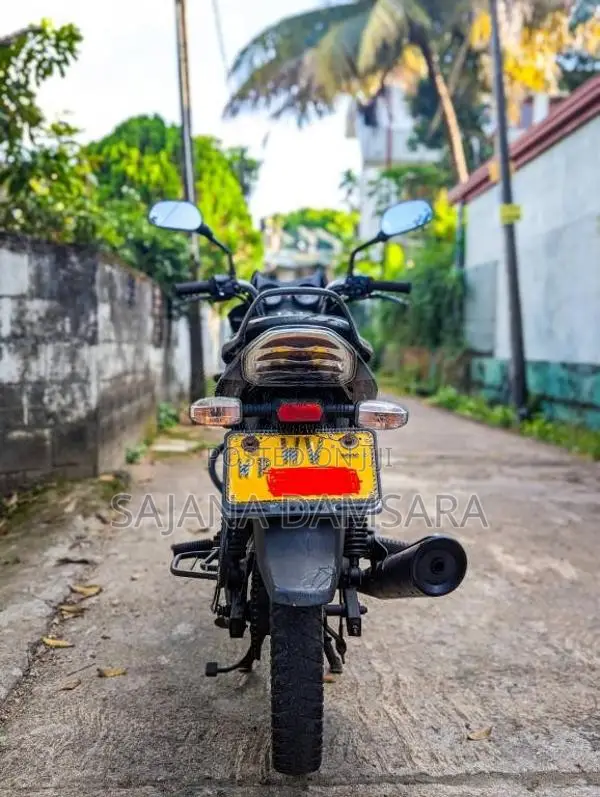 Bajaj Discover 100 2011 Motorbike (Used)