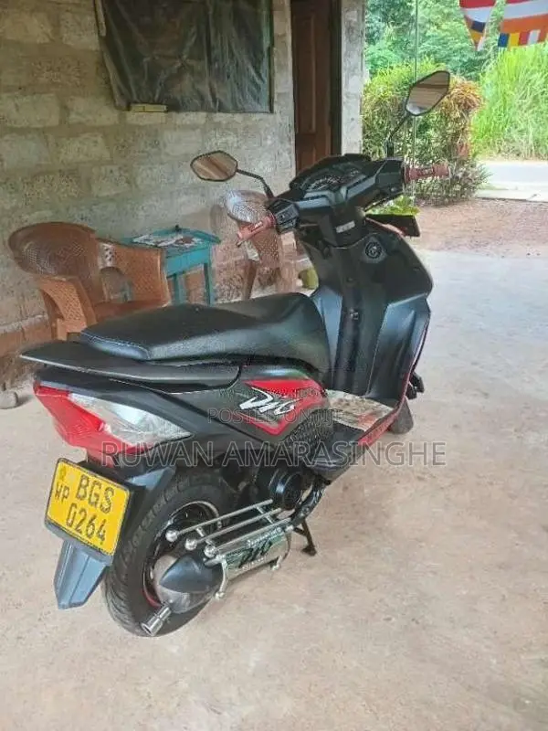 Honda Dio 2018 Motorbike (Used)