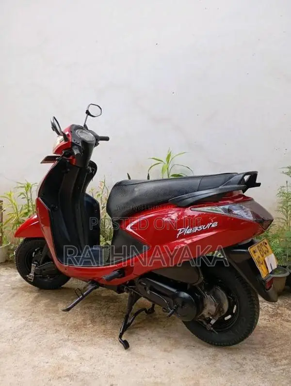 Hero Pleasure 2015 Motorbike (Used)