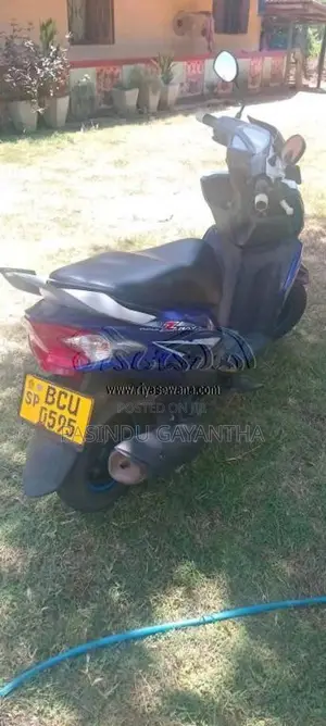 Yamaha 115 2015 Motorbike (Used)