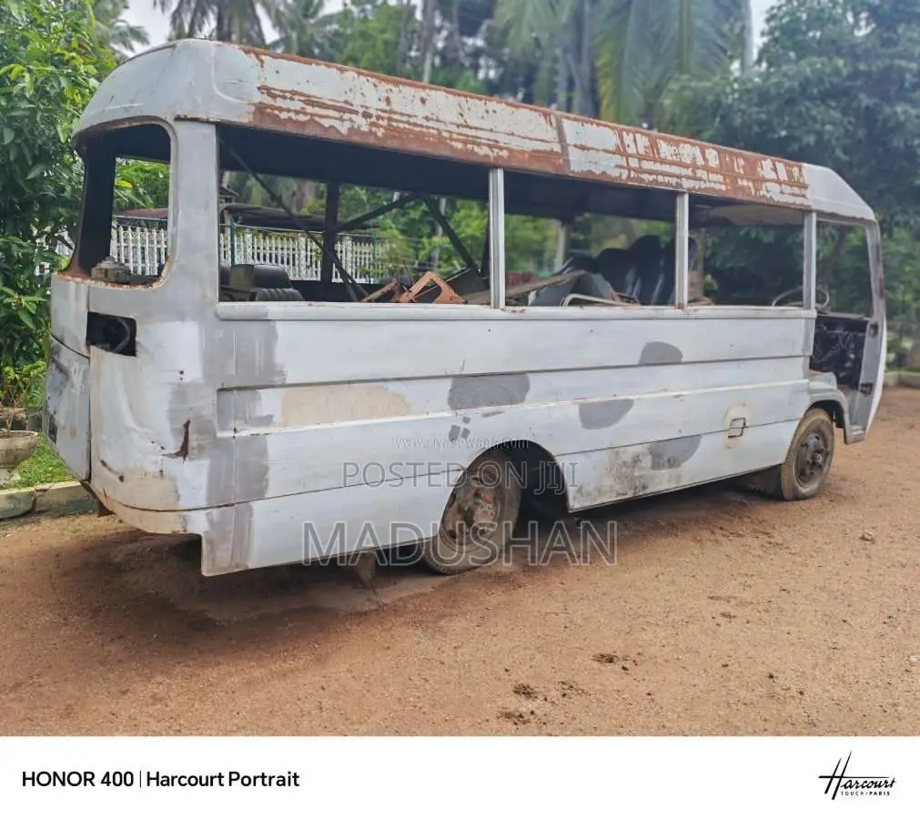 Mitsubishi Rosa 1982 Bus (Used)