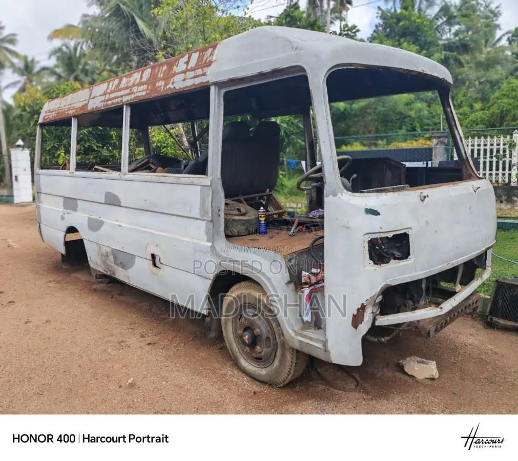 Mitsubishi Rosa 1982 Bus (Used)