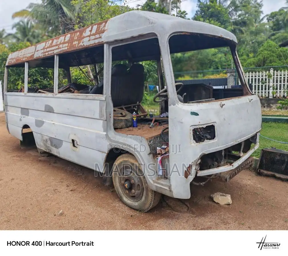 Mitsubishi Rosa 1982 Bus (Used)