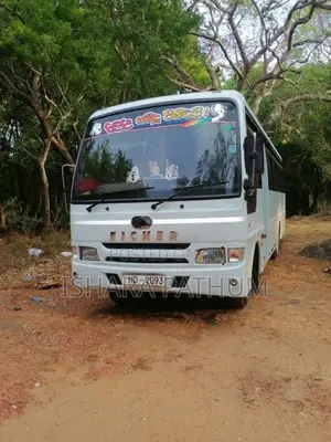 Eicher Skyline 2017 Bus (Used)