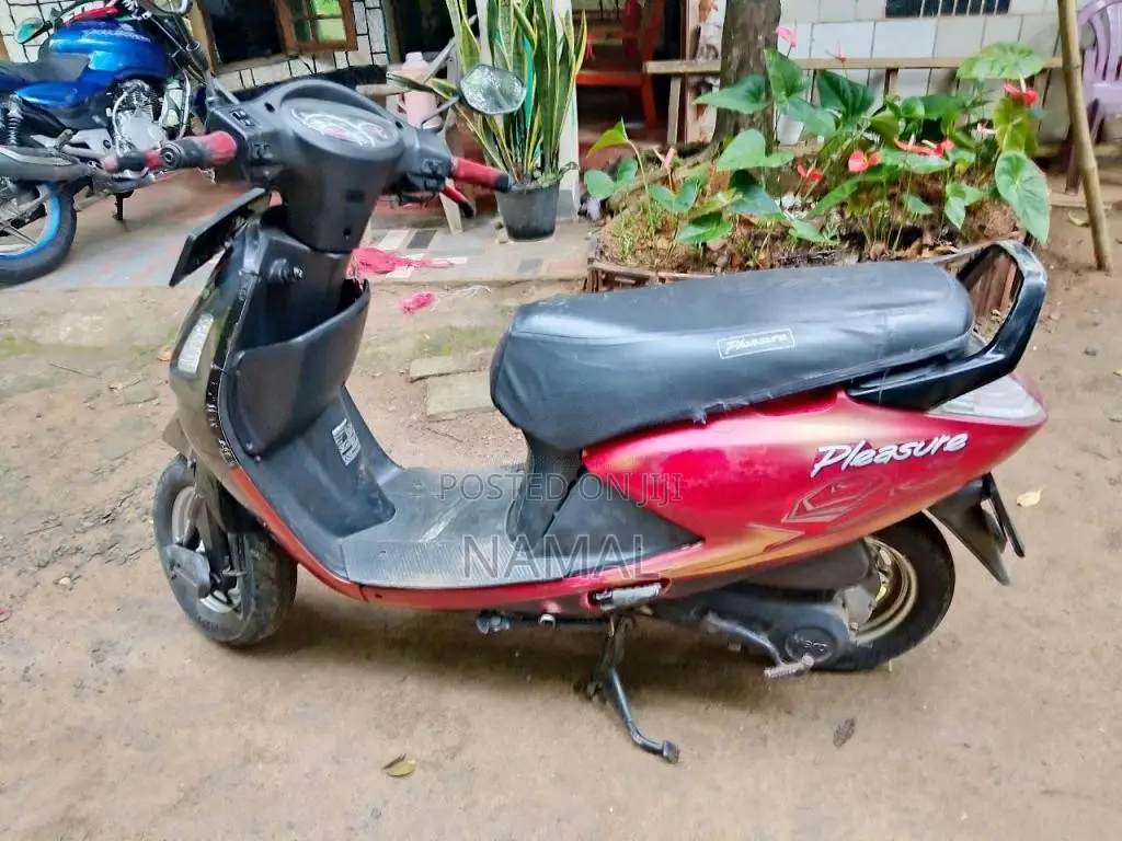Hero Pleasure 2013 Motorbike (Used)