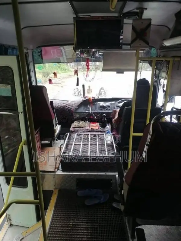 Eicher Skyline 2017 Bus (Used)