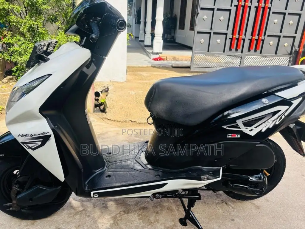 Honda Dio 2016 Motorbike (Used)