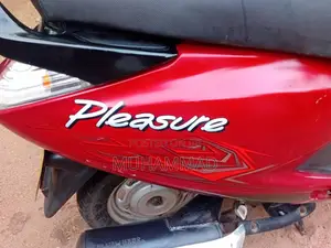 Hero Pleasure 2012 Motorbike (Used)