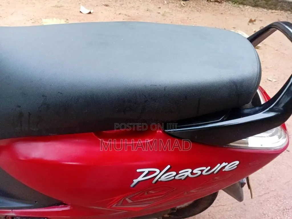 Hero Pleasure 2012 Motorbike (Used)
