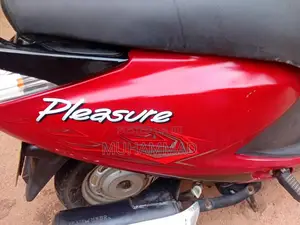 Hero Pleasure 2012 Motorbike (Used)
