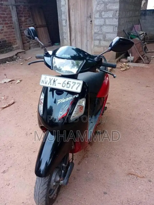 Hero Pleasure 2012 Motorbike (Used)