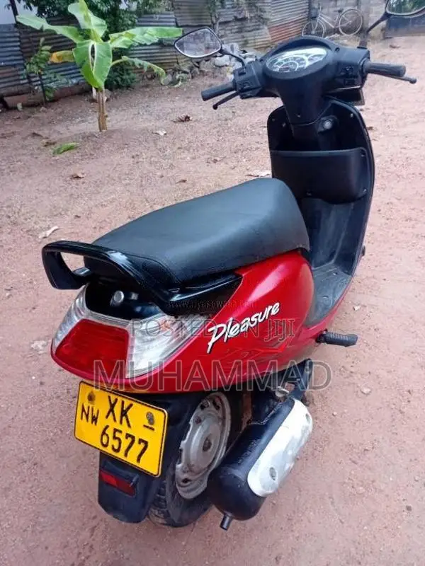 Hero Pleasure 2012 Motorbike (Used)