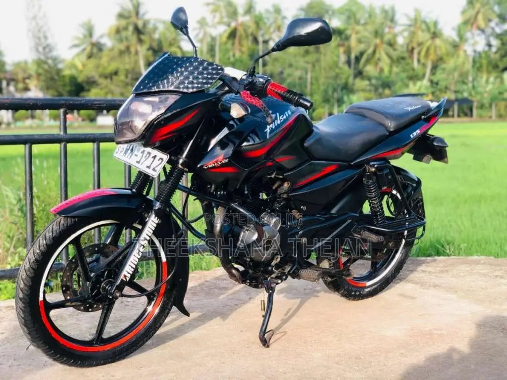 Bajaj Pulsar 2011 Motorbike (Used)