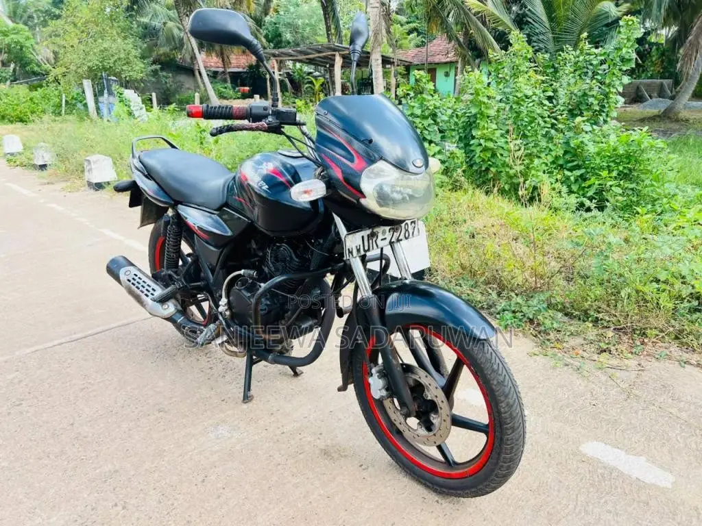 Bajaj Discover 2008 Motorbike (Used)