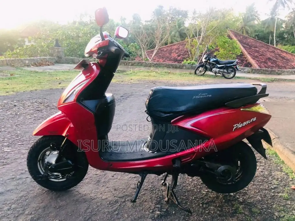 Hero Pleasure 2015 Motorbike (Used)