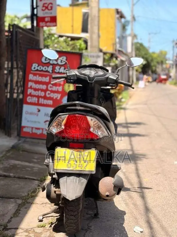 Honda Dio 2018 Motorbike (Used)