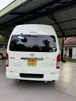 Toyota HIACE 2015 Van (Used)