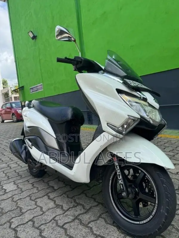 Suzuki BURGMAN 2019 Motorbike (Used)