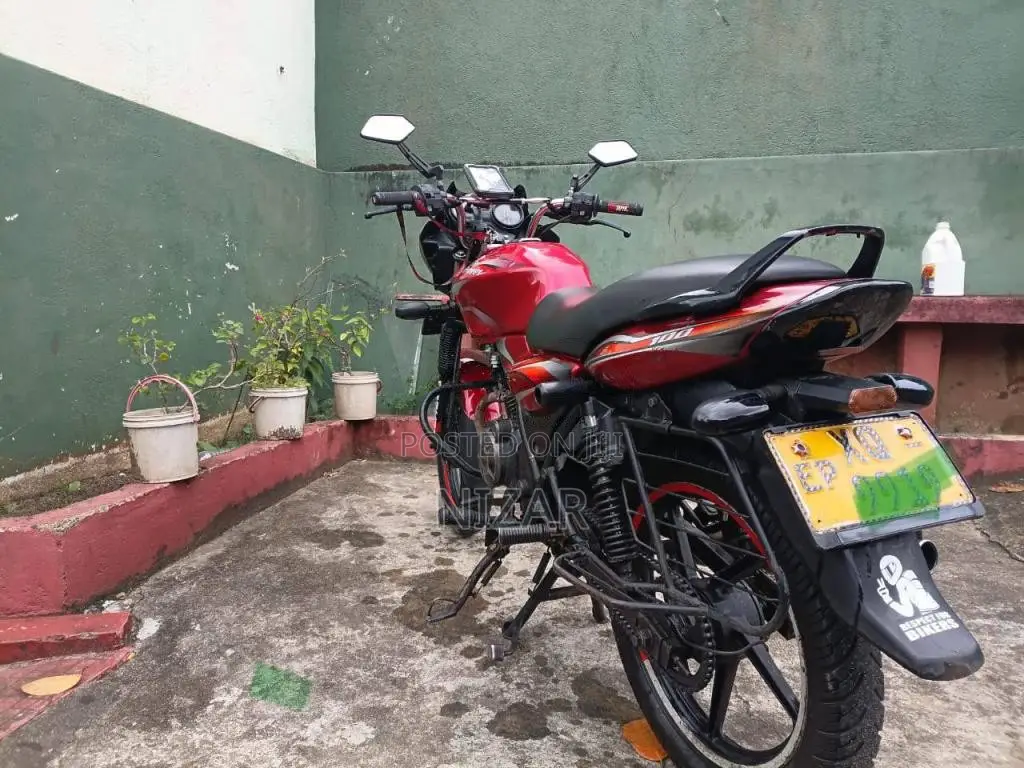 Bajaj Discover 100 2011 Motorbike (Used)