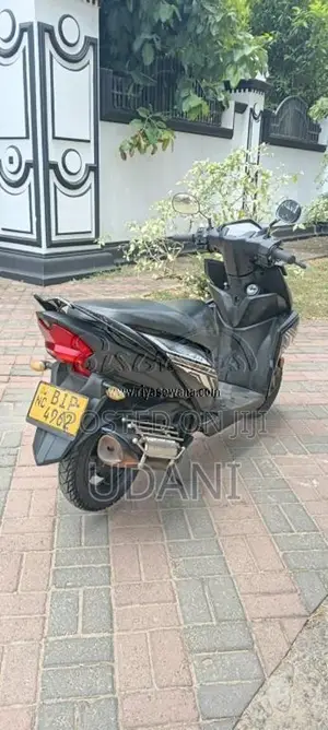 Yamaha Ray Zr 2020 Motorbike (Used)