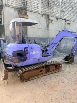 Hitachi 35 2022 Heavy-Duty (Used)