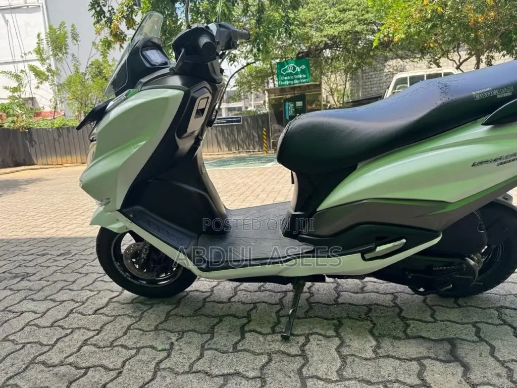 Suzuki BURGMAN 2019 Motorbike (Used)