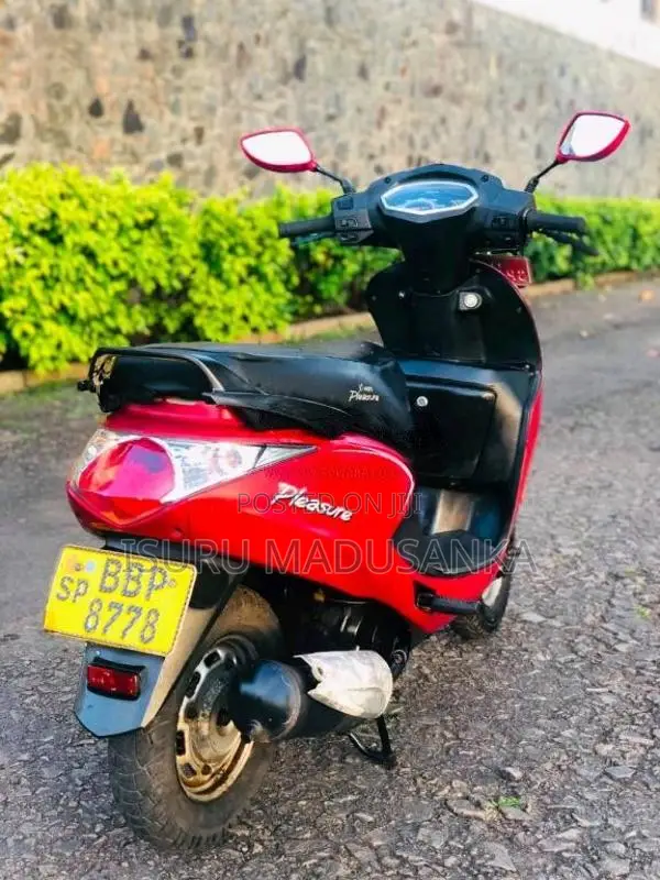 Hero Pleasure 2015 Motorbike (Used)