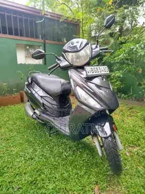 Hero Maestro Edge 2017 Motorbike (Used)
