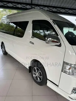 Toyota HIACE 2015 Van (Used)