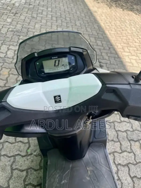 Suzuki BURGMAN 2019 Motorbike (Used)