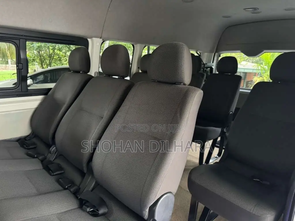 Toyota HIACE 2015 Van (Used)