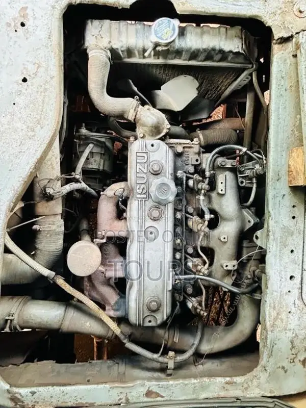 Isuzu Journey 1981 Bus (Used)