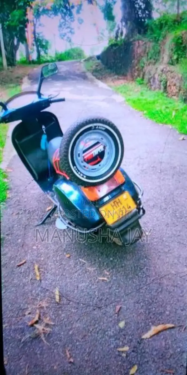 Bajaj Legin 2004 Motorbike (Used)