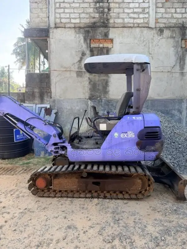 Hitachi 35 2022 Heavy-Duty (Used)