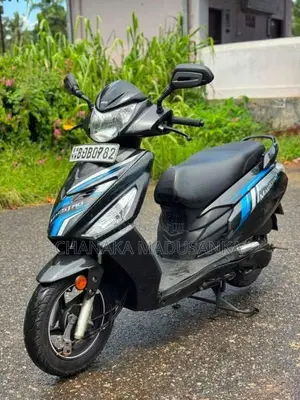 Hero Maestro Edge 2021 Motorbike (Used)