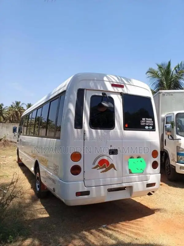 Mitsubishi Rosa 2012 Bus (Used)
