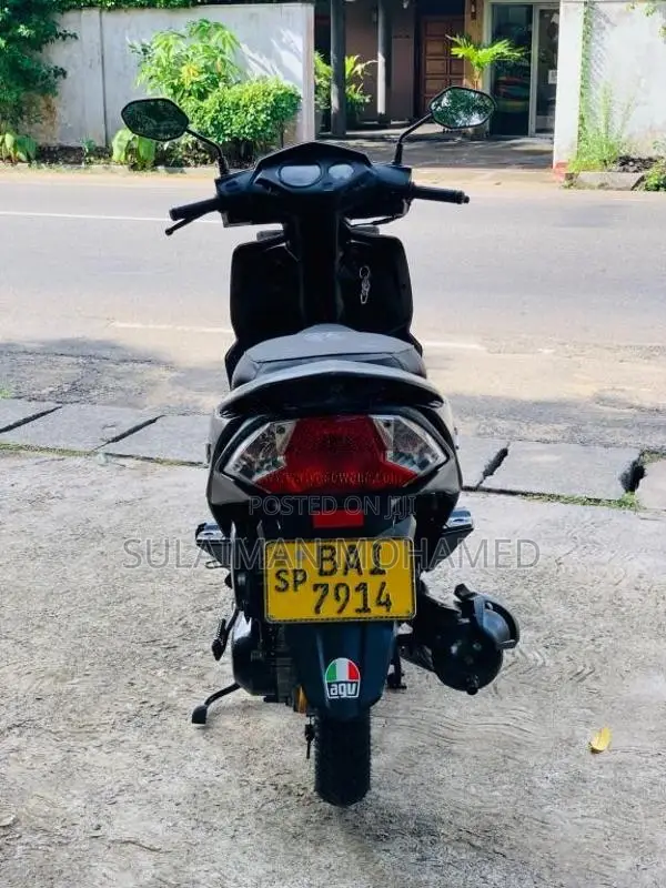Honda Dio 2013 Motorbike (Used)