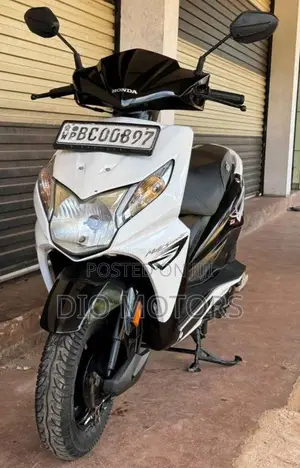 Honda Dio 2015 Motorbike (Used)