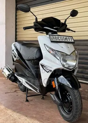 Honda Dio 2015 Motorbike (Used)