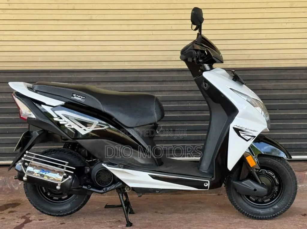 Honda Dio 2015 Motorbike (Used)
